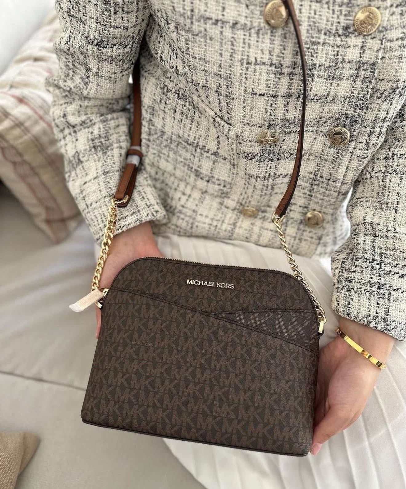 MICHAEL KORS JET SET TRAVEL DOME CROSSBODY BAG